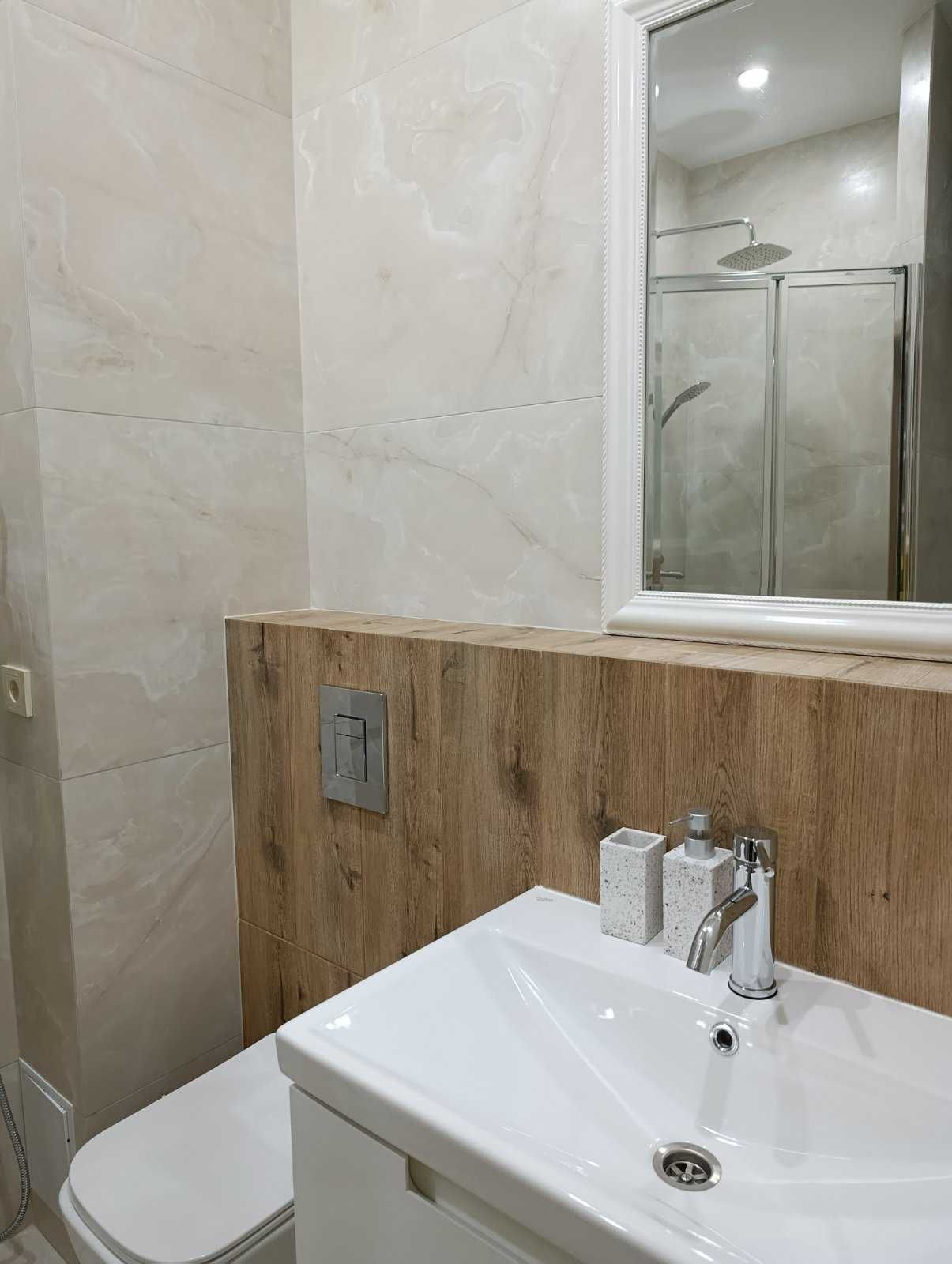 Studio Apartment near Golden Beach, 16th Station of Big Fountain