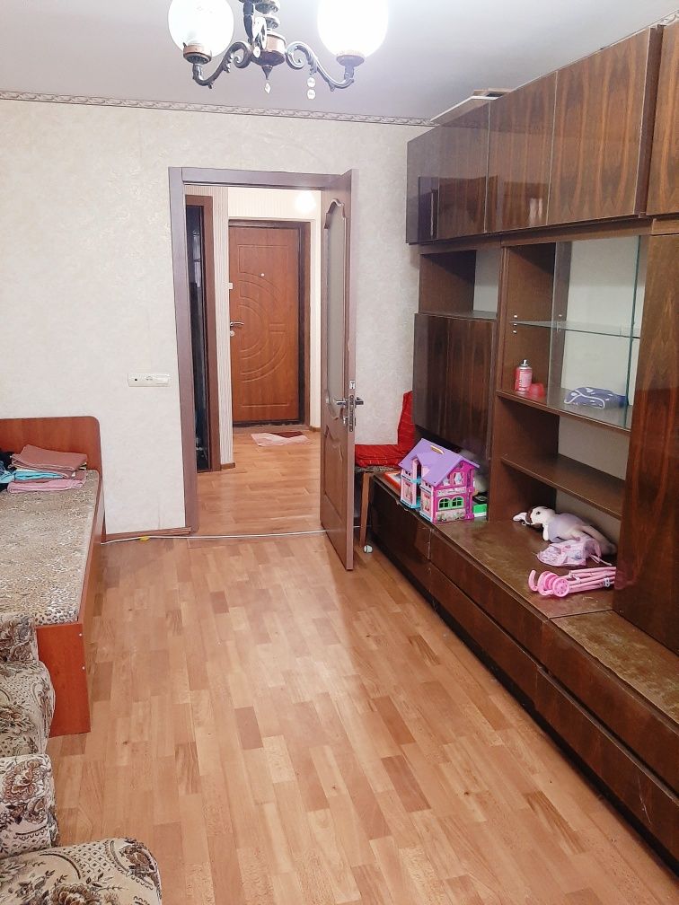 Cozy 2-Bedroom Apartment with Appliances Near Molodizhnaya