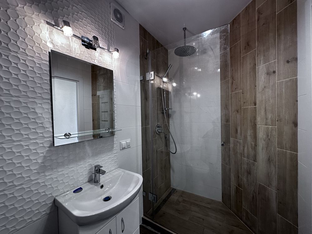 Fully Furnished 1.5 km Apartment with Modern Renovation