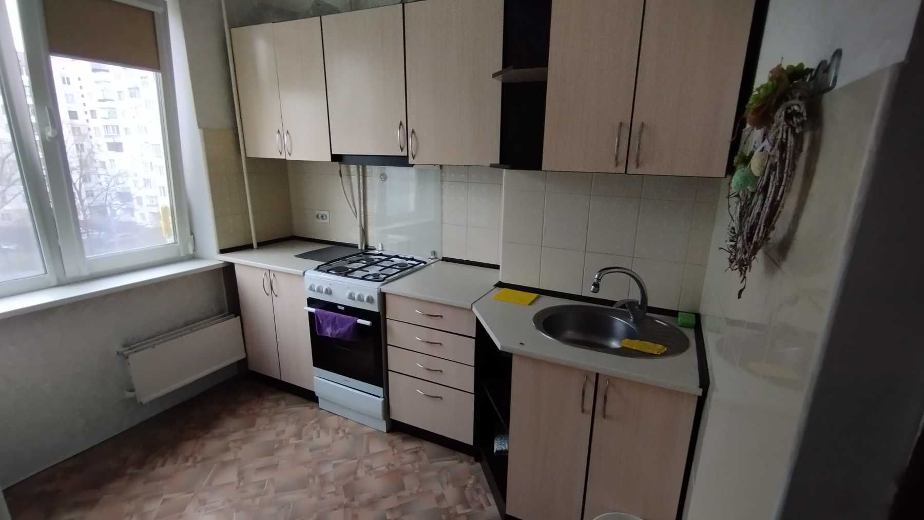 1-Bedroom Apartment near TsUM with Renovation and Amenities