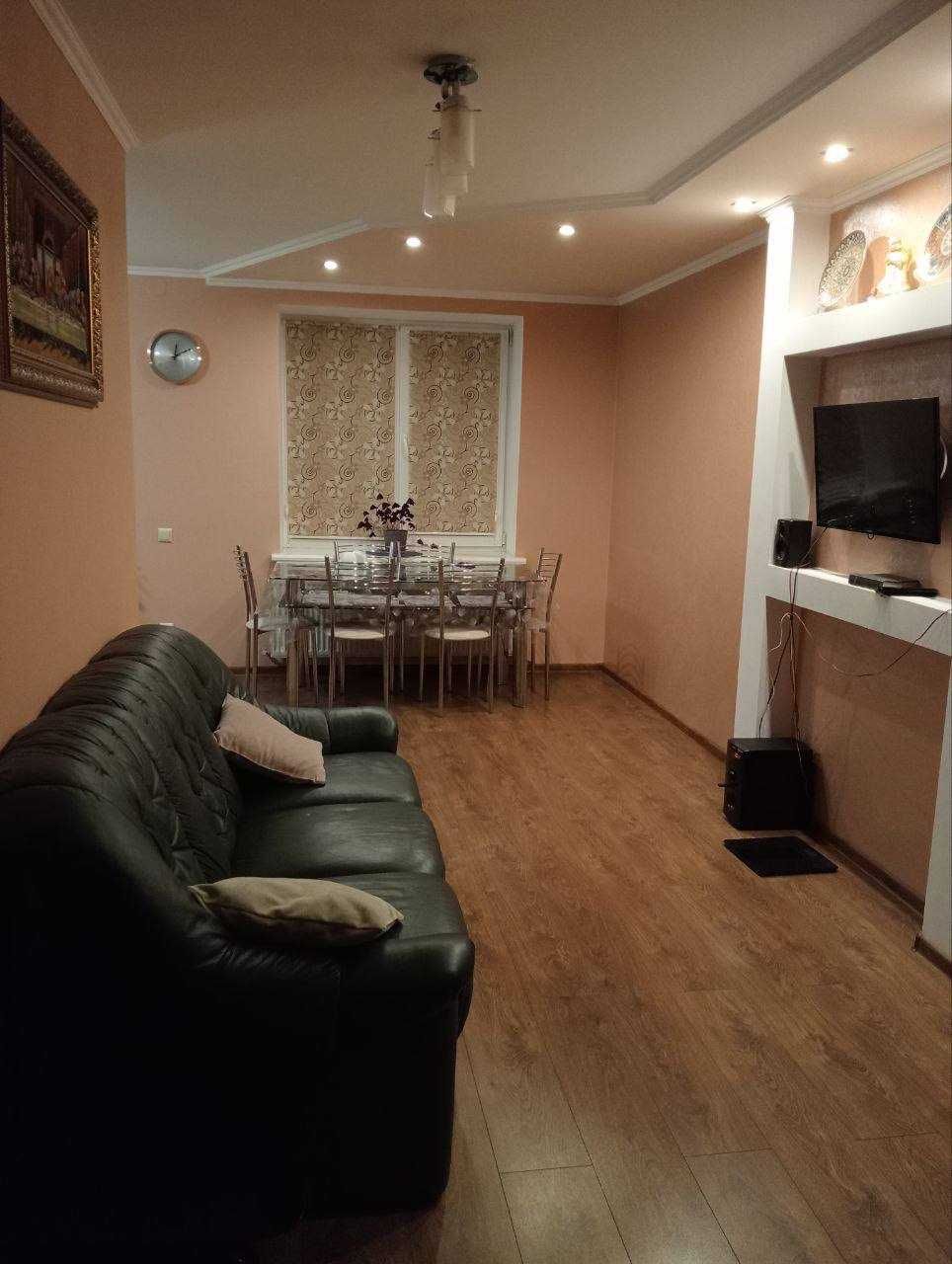 Spacious 3-Room Apartment in Quiet, Green Neighborhood