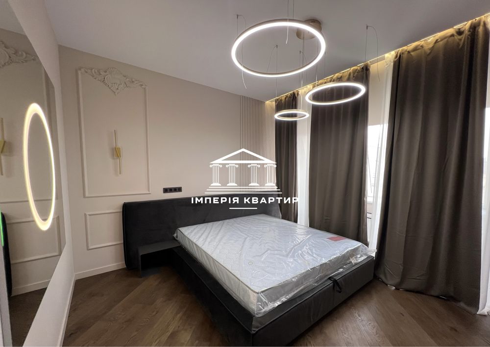 Luxury 4-Bedroom Apartment with Designer Renovation
