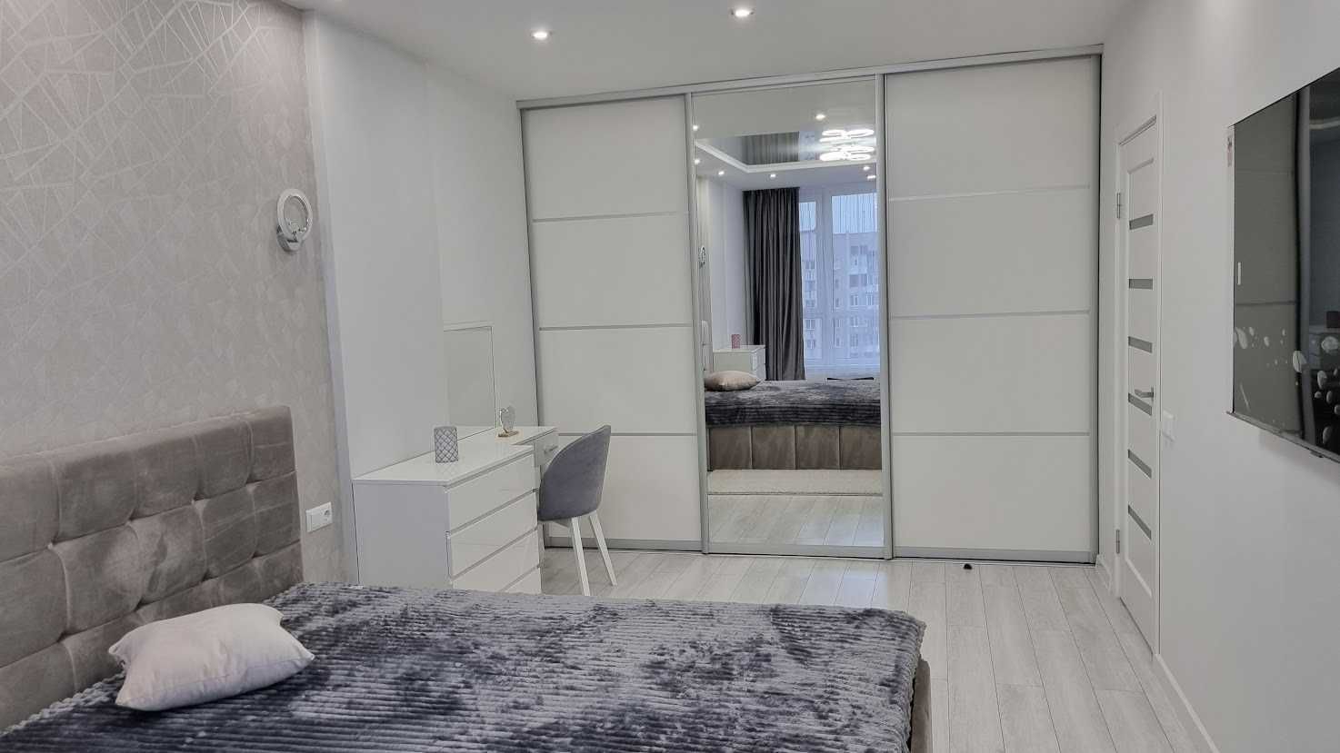Modern 1-Bedroom Apartment in City Center with Full Amenities