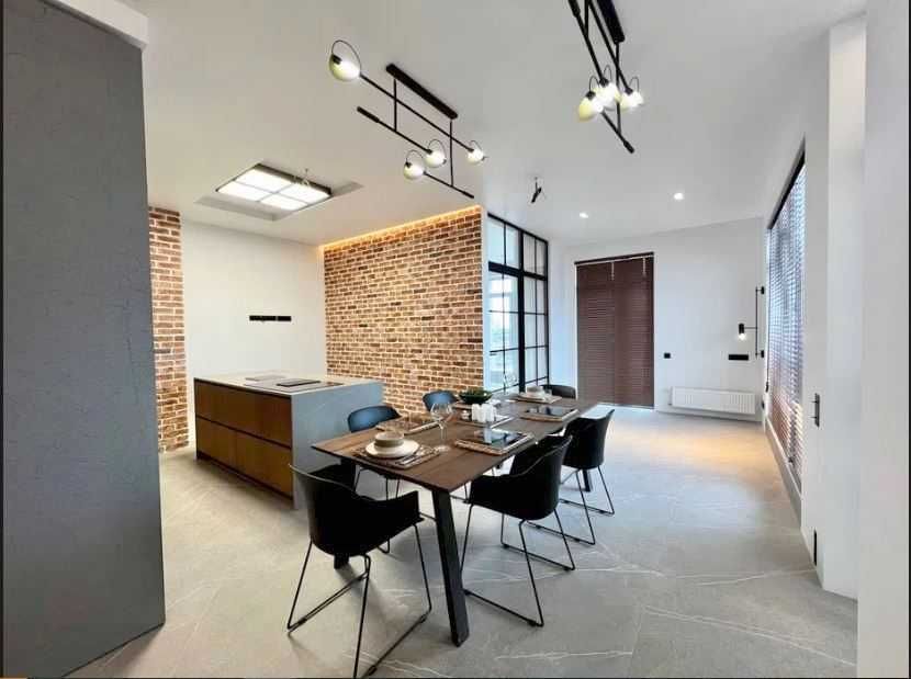 Two-bedroom apartment with terrace in Prostranstvo complex