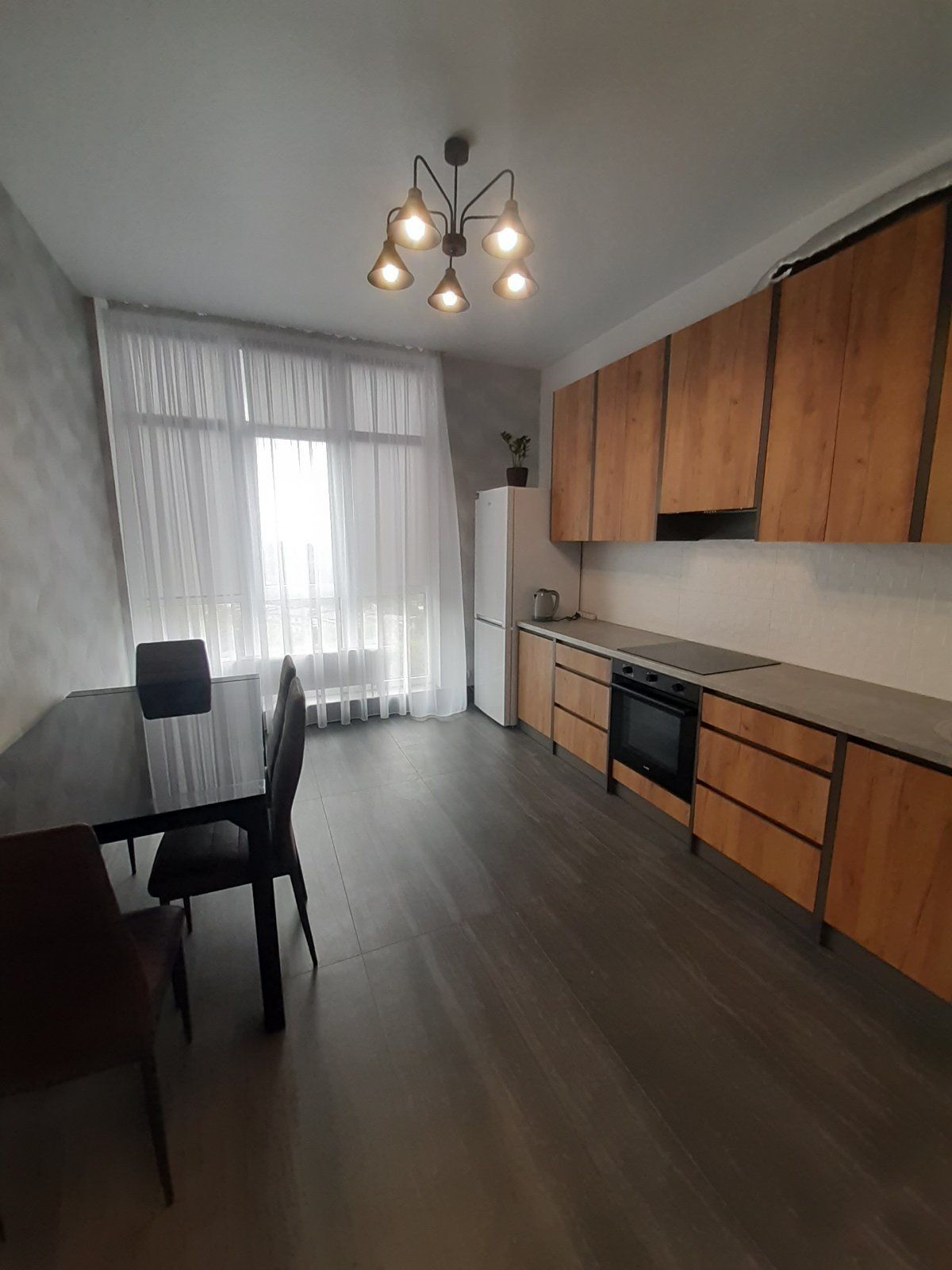 Modern 2-Bedroom Apartment in Manhattan Complex
