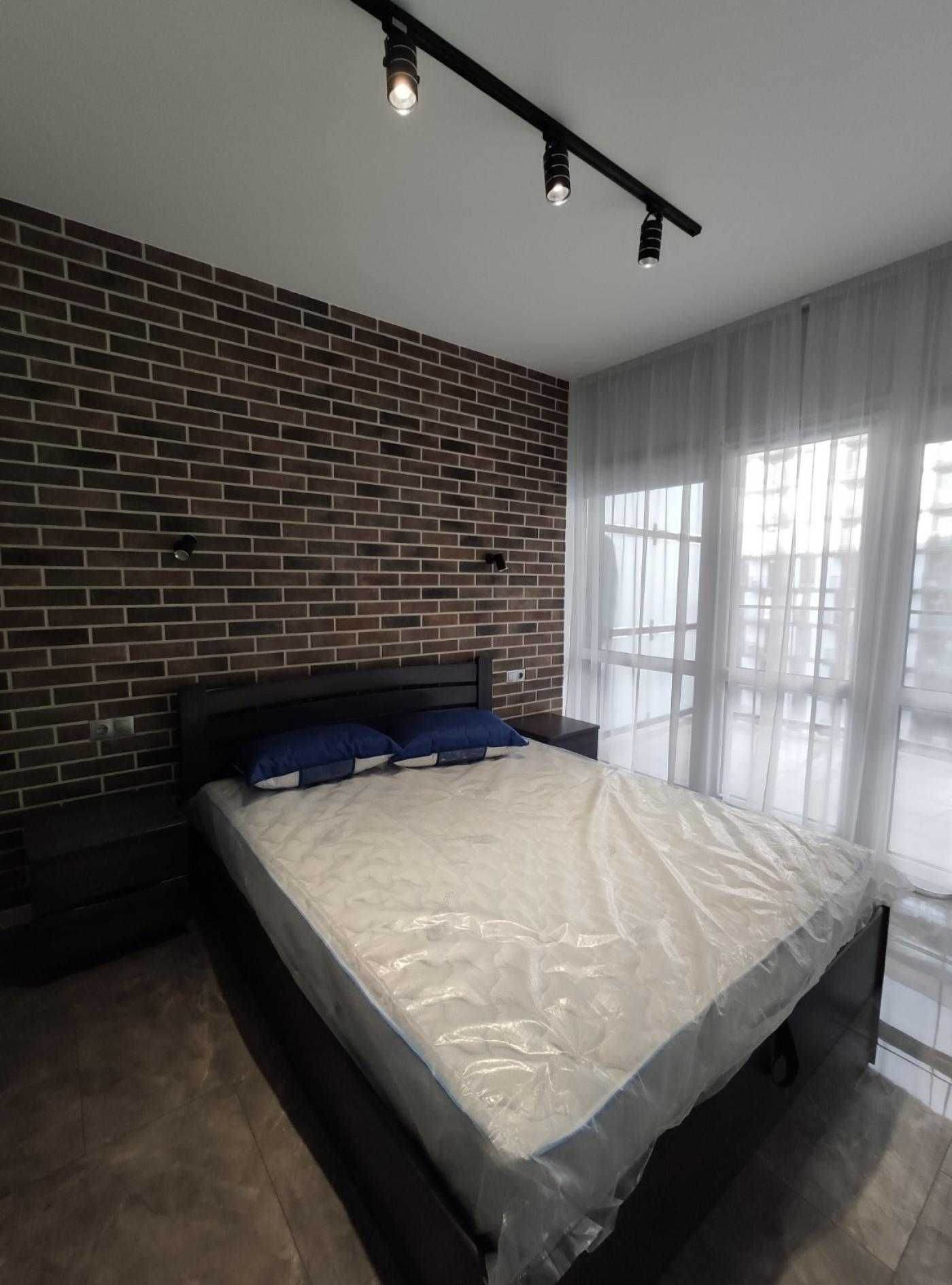 1-Bedroom Apartment with Designer Renovation in New Building