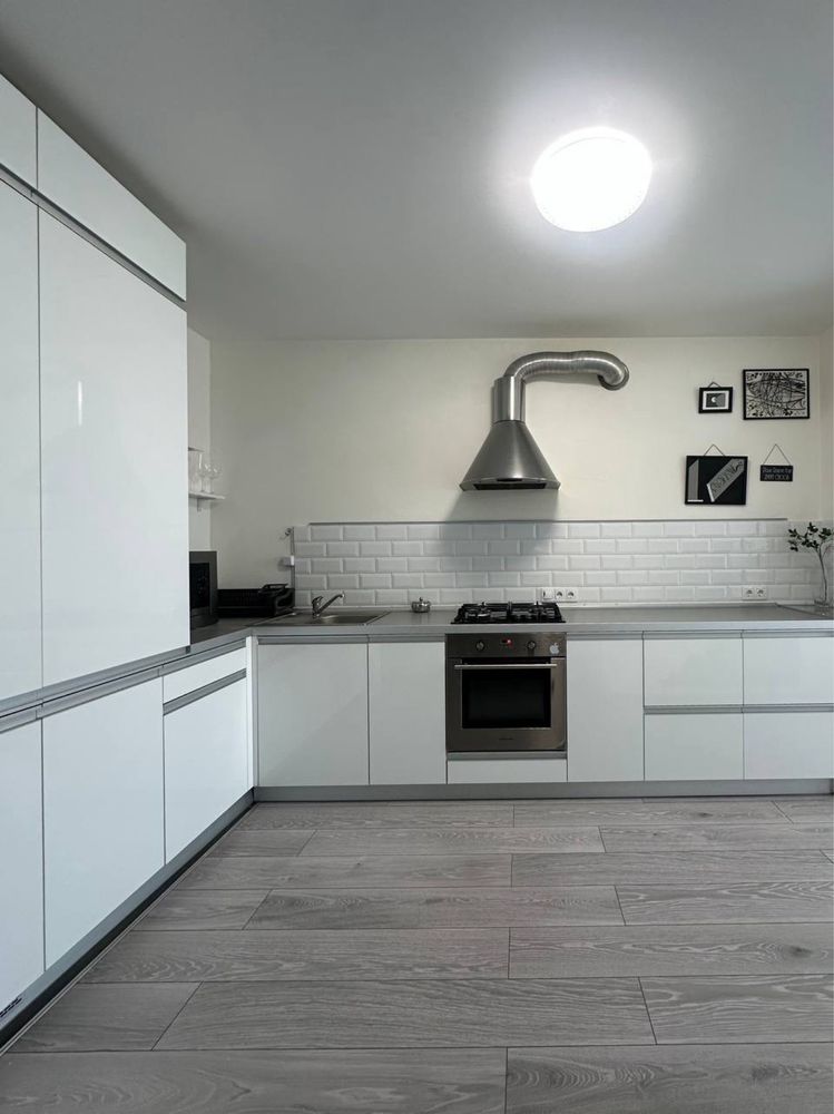 Простора квартира 65 м2 у житловому комплексі River Park
