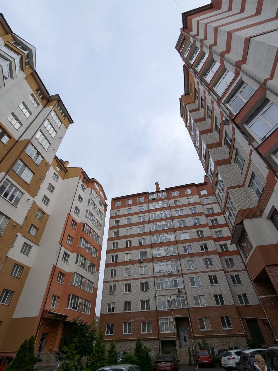 Пәтер станциясына жақын қала орталығындағы стильді 2-бөлмелі пәтер