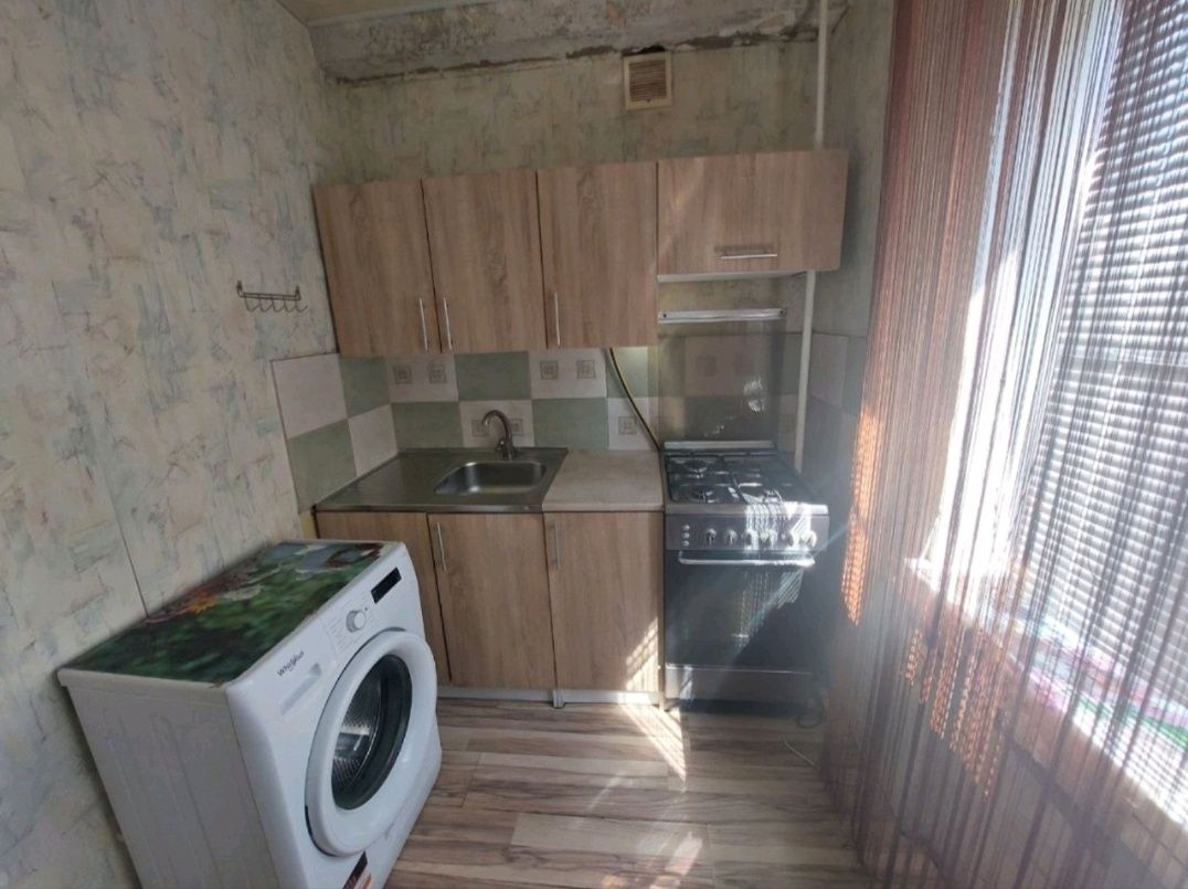 3-room apartment in city center, Mashinostroiteley Boulevard 33