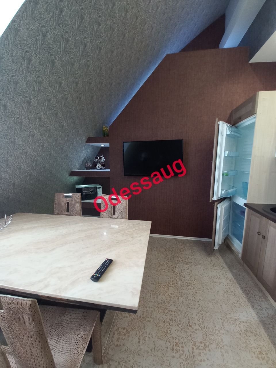 3-Room Apartment near Shevchenko Park, Secure Complex, City Center