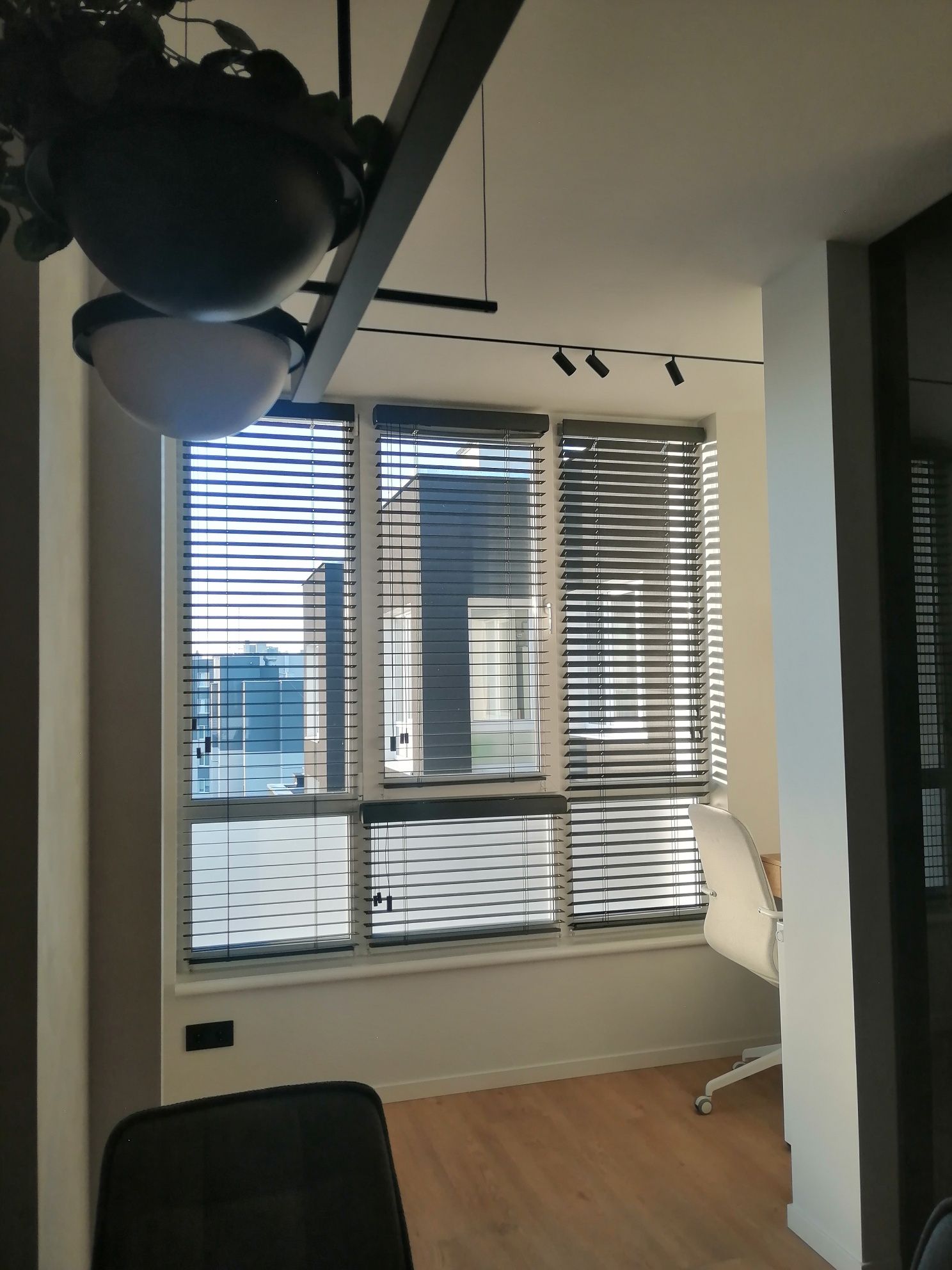 Spacious 2-room apartment in new building near Striyska Street