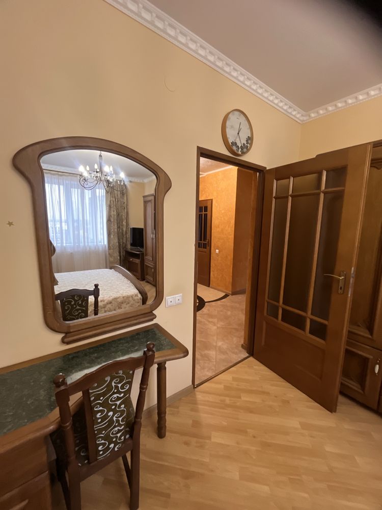 2-Room Apartment with Kitchen Studio on Holovatsky Street