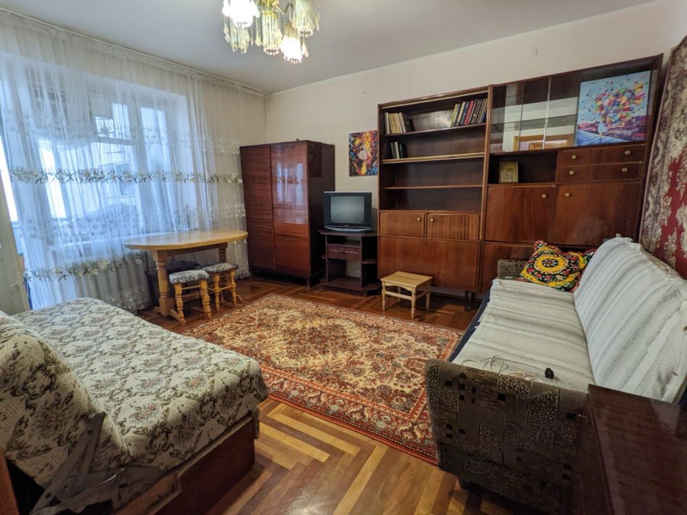 One-bedroom apartment, 7th floor, fully furnished
