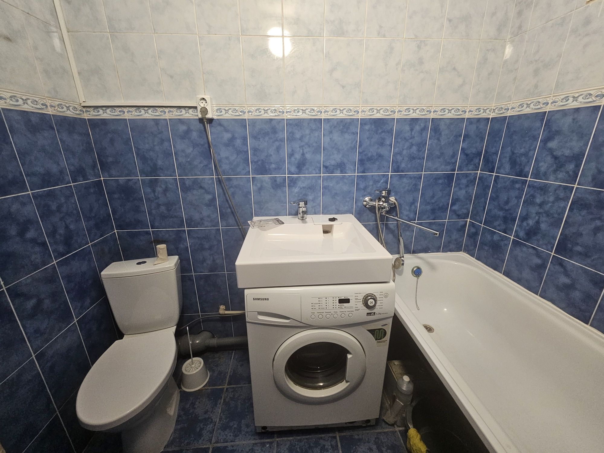 Cozy Apartment in City Center near Freedom Avenue
