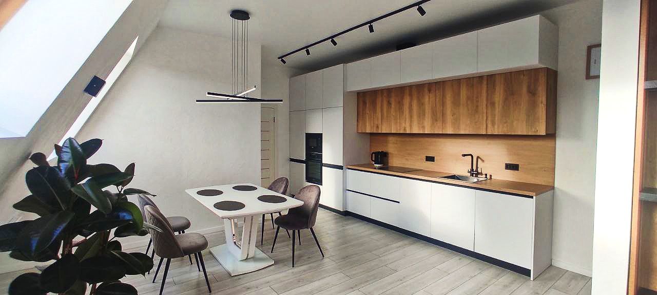 2-Room Apartment with New Renovation in New Building on Kanatna Street