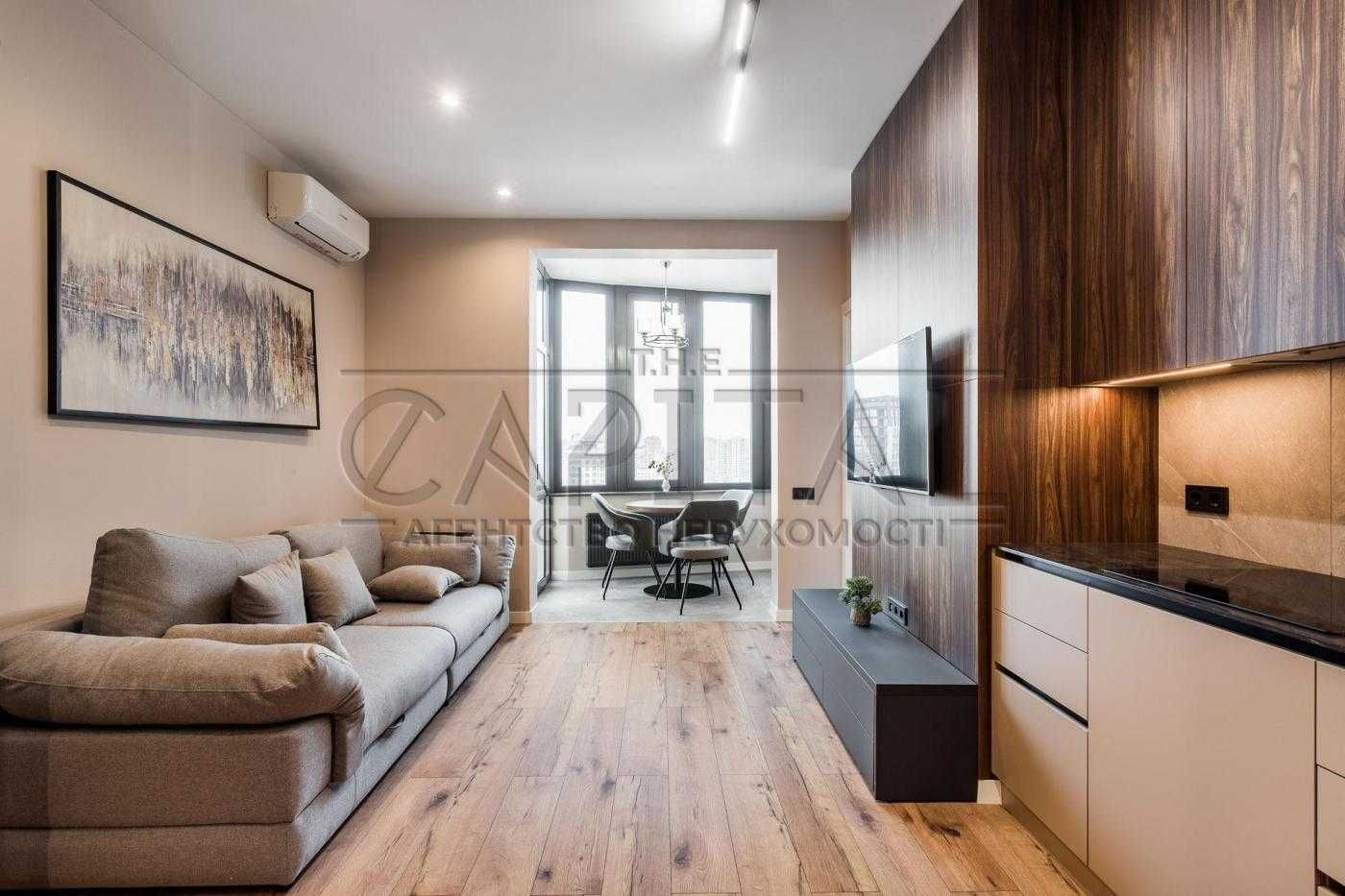 Prestigious Apartment in Prestige Hall Complex with High-Quality Renovation