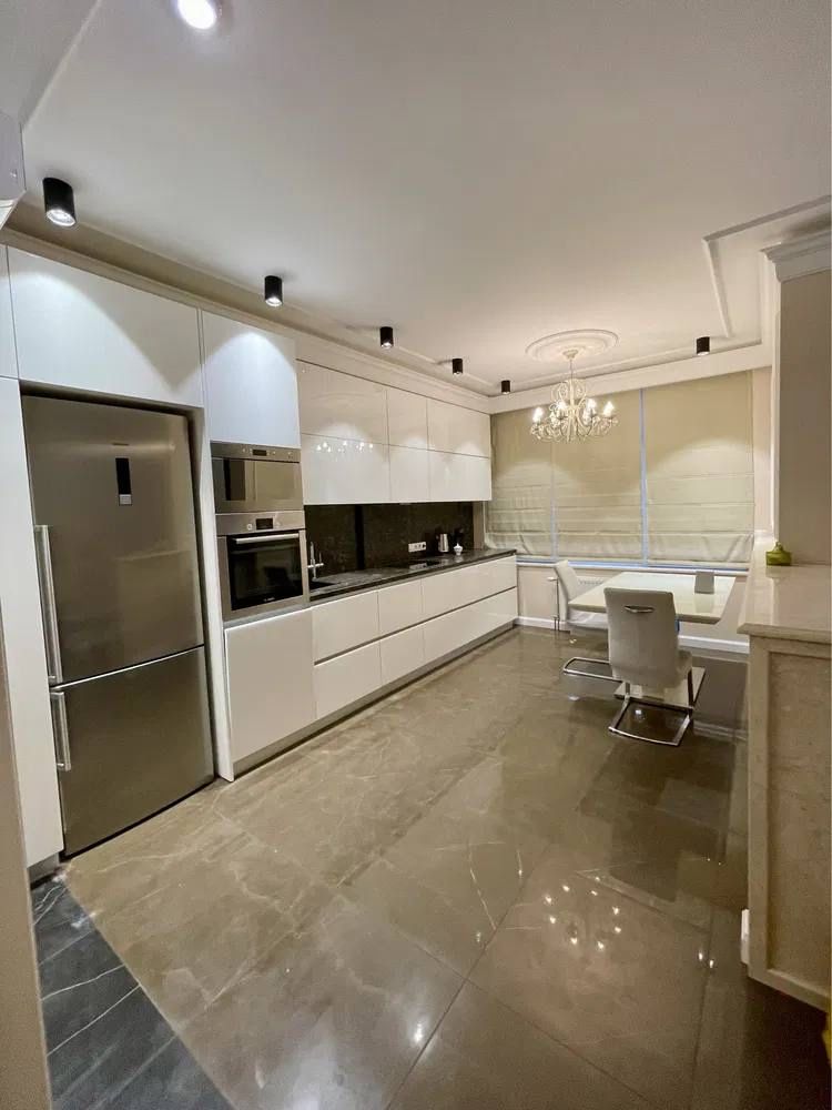Spacious Luxury Apartment in Arcadia, Genoa 24 / Tenevaya Street