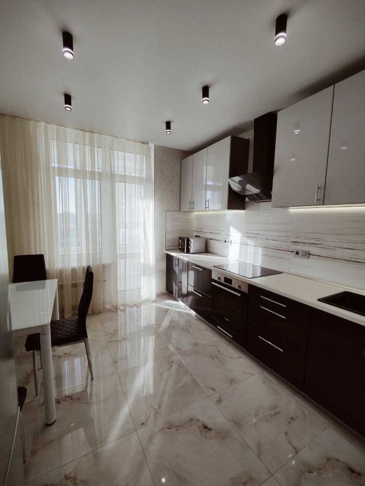 Comfortable 1-bedroom apartment with modern renovation in Teleskop Complex
