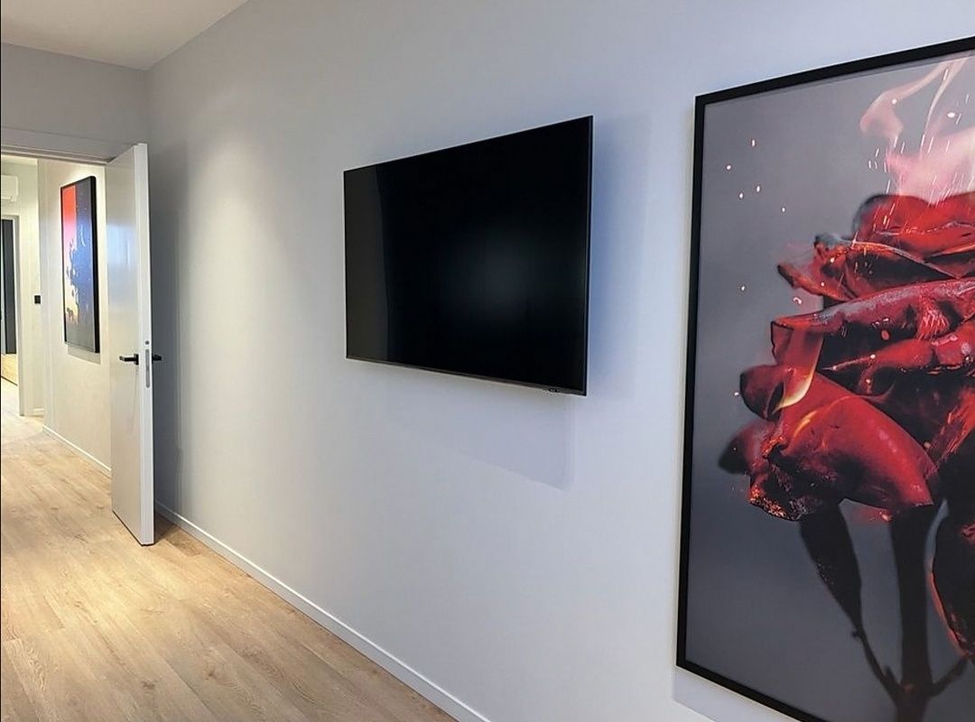 Spacious 2-Room Apartment in Prestigious District with Premium Interior