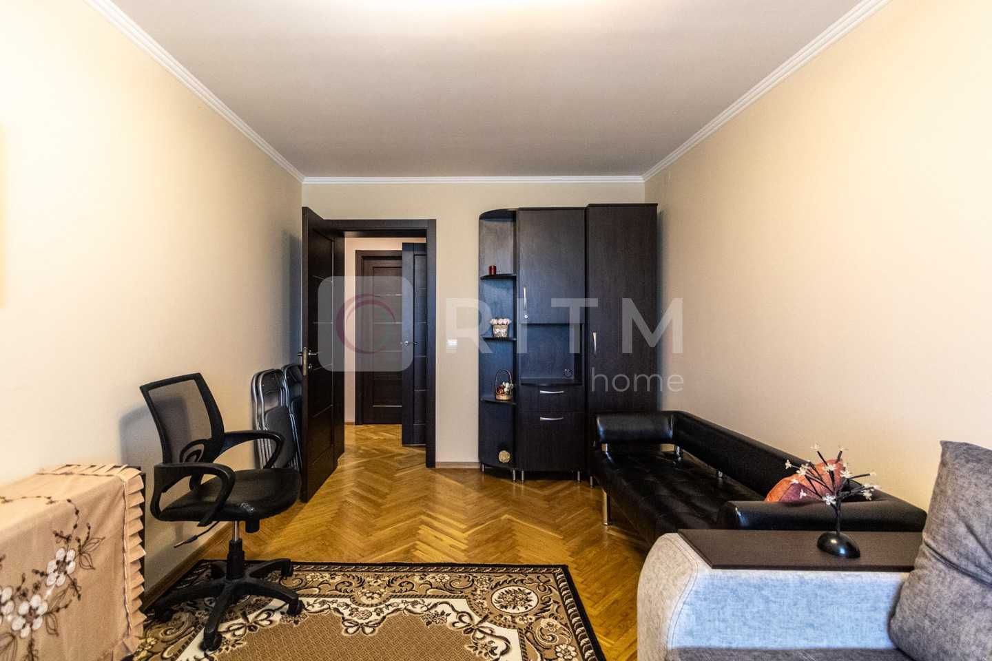 Atmospheric Apartment in Frankivsk City Center with Comfortable Layout