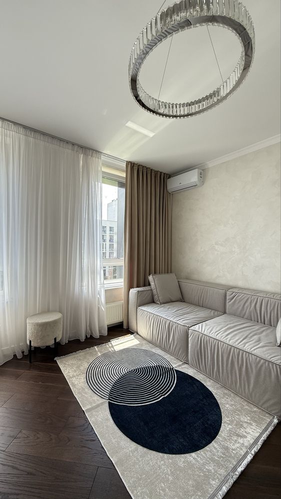 Modern Euro-Style 2-Room Apartment in Fine Town Complex, Shevchenkivsky District, Kyiv