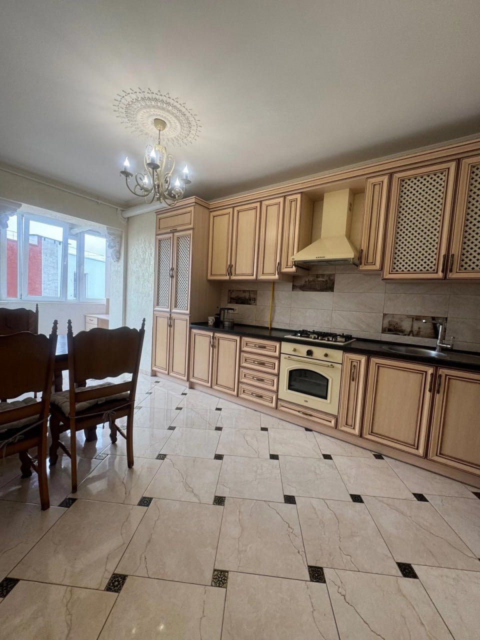2-Room Apartment on Jasminova Street with Park View