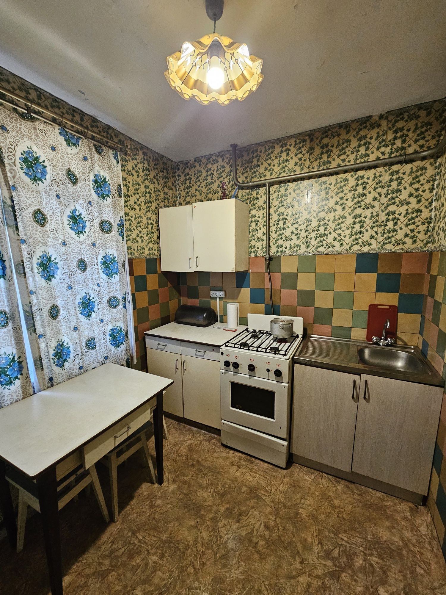 One-room apartment in PZR area, Sumgait Street, first floor with balcony