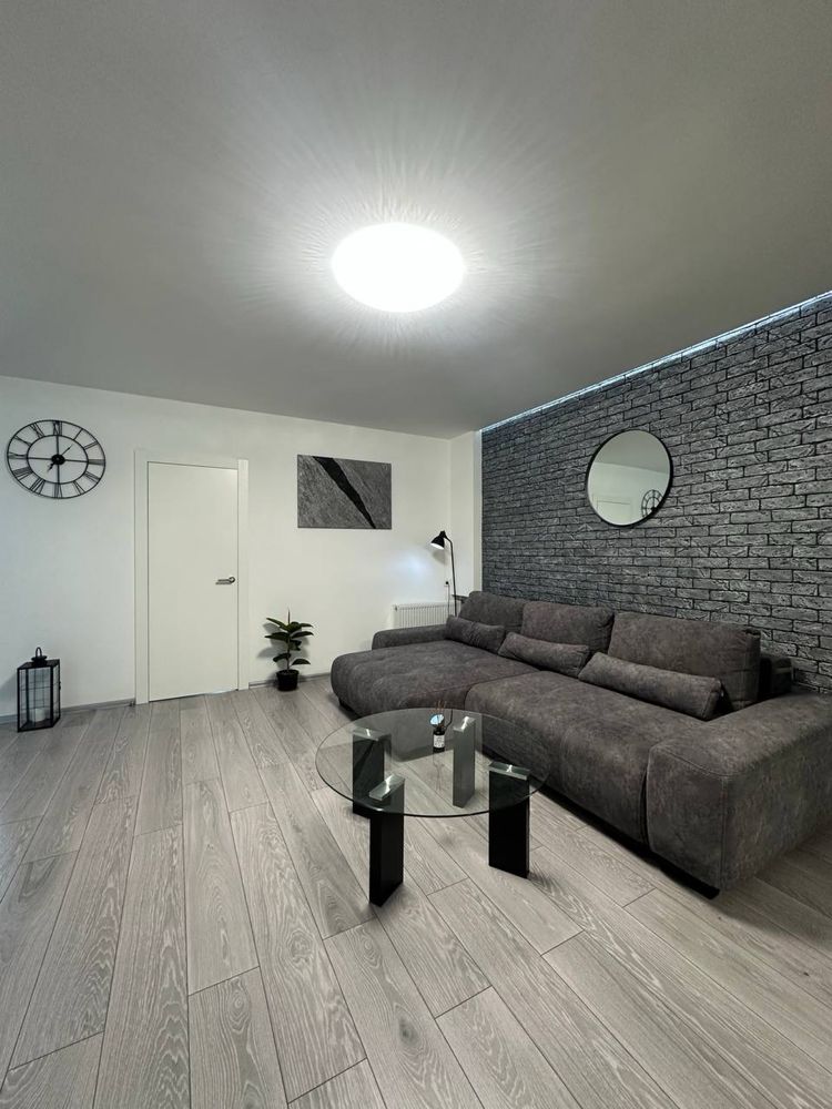 Простора квартира 65 м2 у житловому комплексі River Park