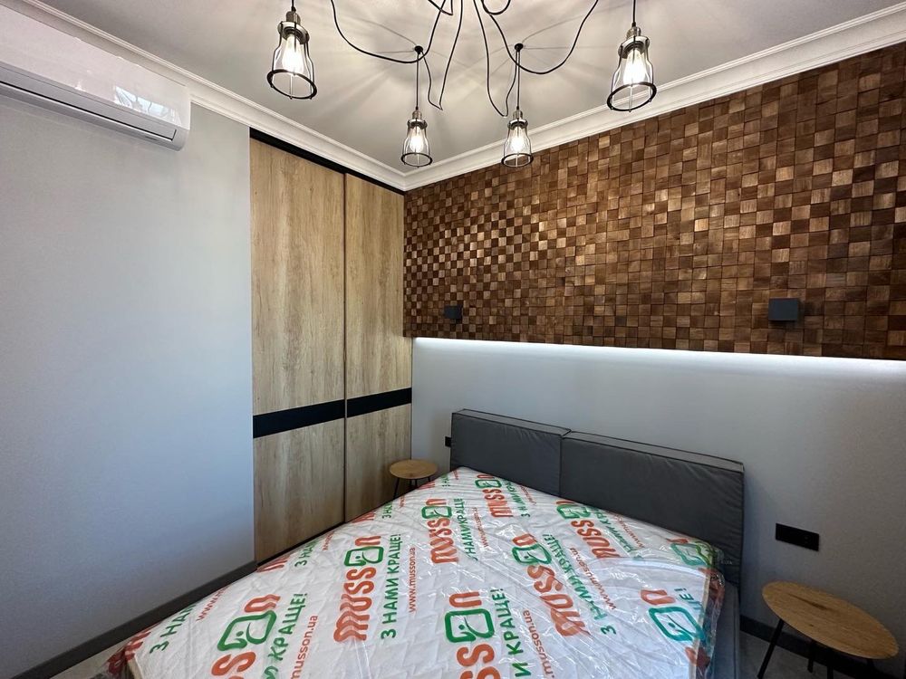 Designer Sea View Apartment with Italian Boulevard Location