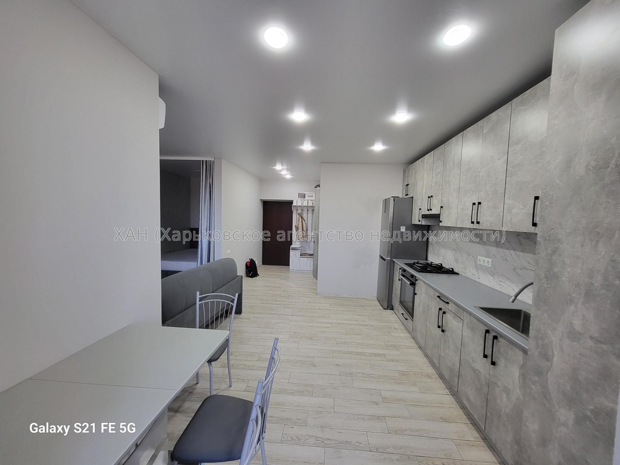 1-Bedroom Apartment in Lazurny Residential Complex with Renovations