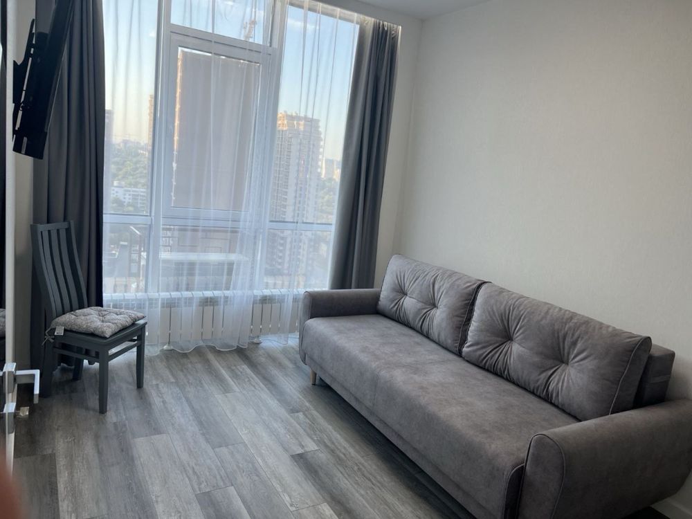 2-Room Apartment in Genuyezska Street, 52m², 21st Floor, Sea View