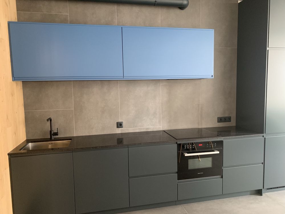 Modern Loft Apartment Near Metro with Underground Parking