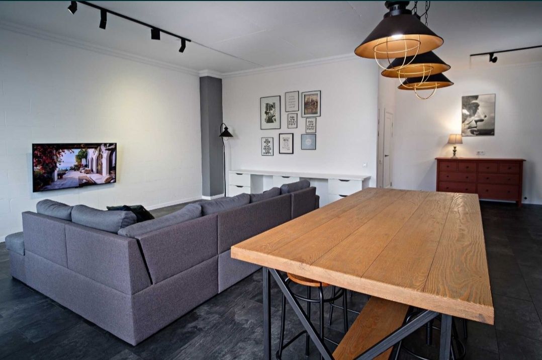 Stylish Apartment in Odessa City Center with Sea and Park Proximity