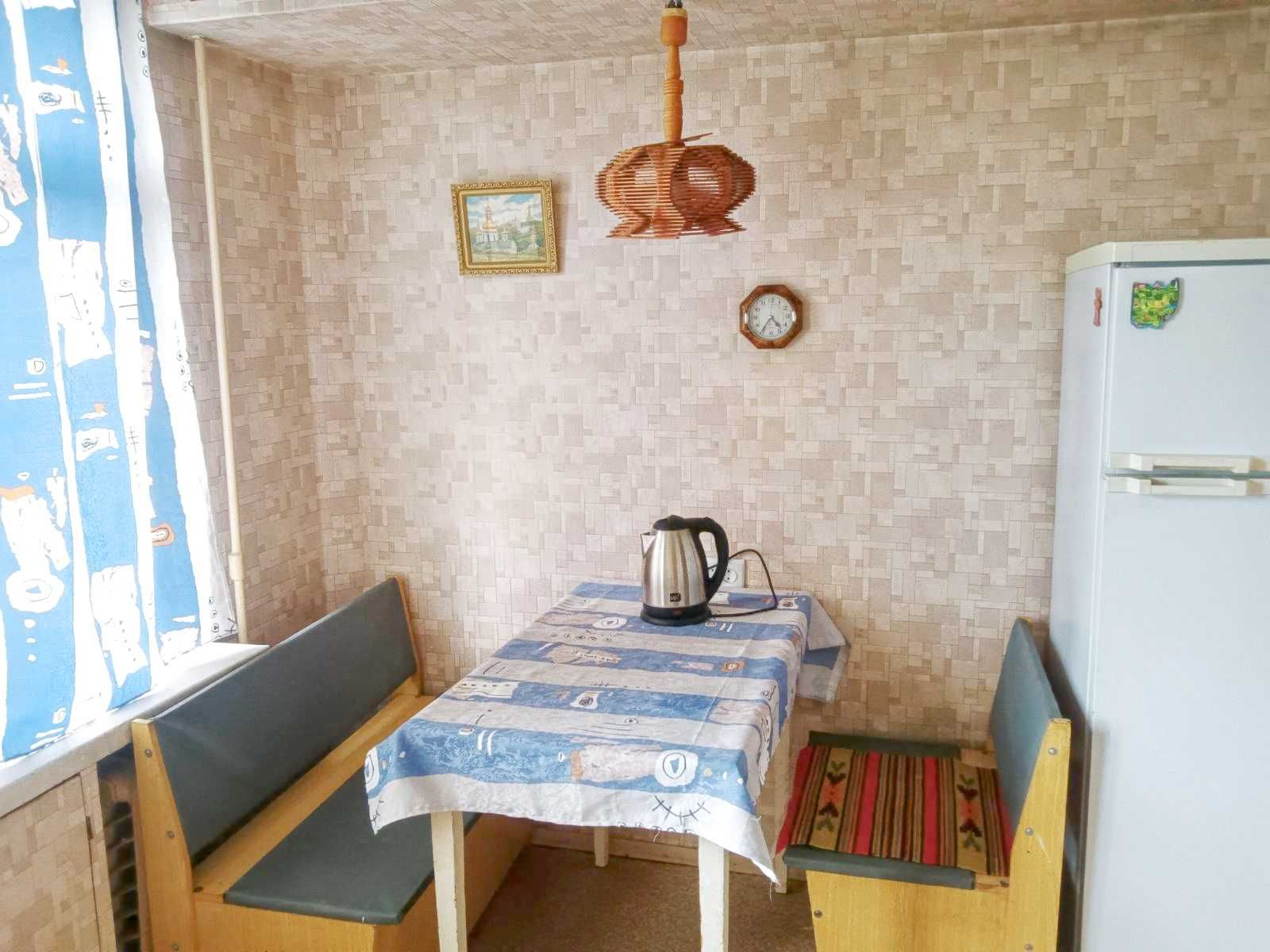 2-Room Apartment Near Railway Station in Solomenska