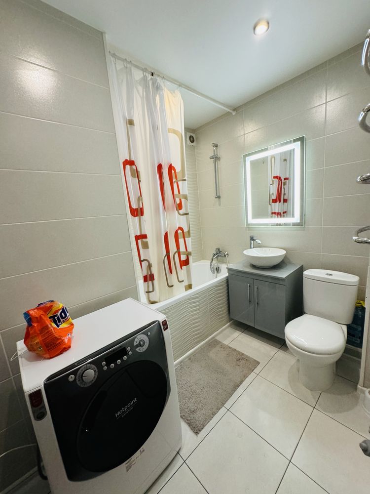 Modern Apartment with Full Amenities near Equator Mall
