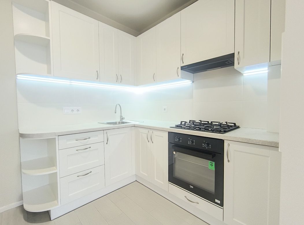 Excellent one-bedroom apartment in Sofia with terrace and kitchen storage