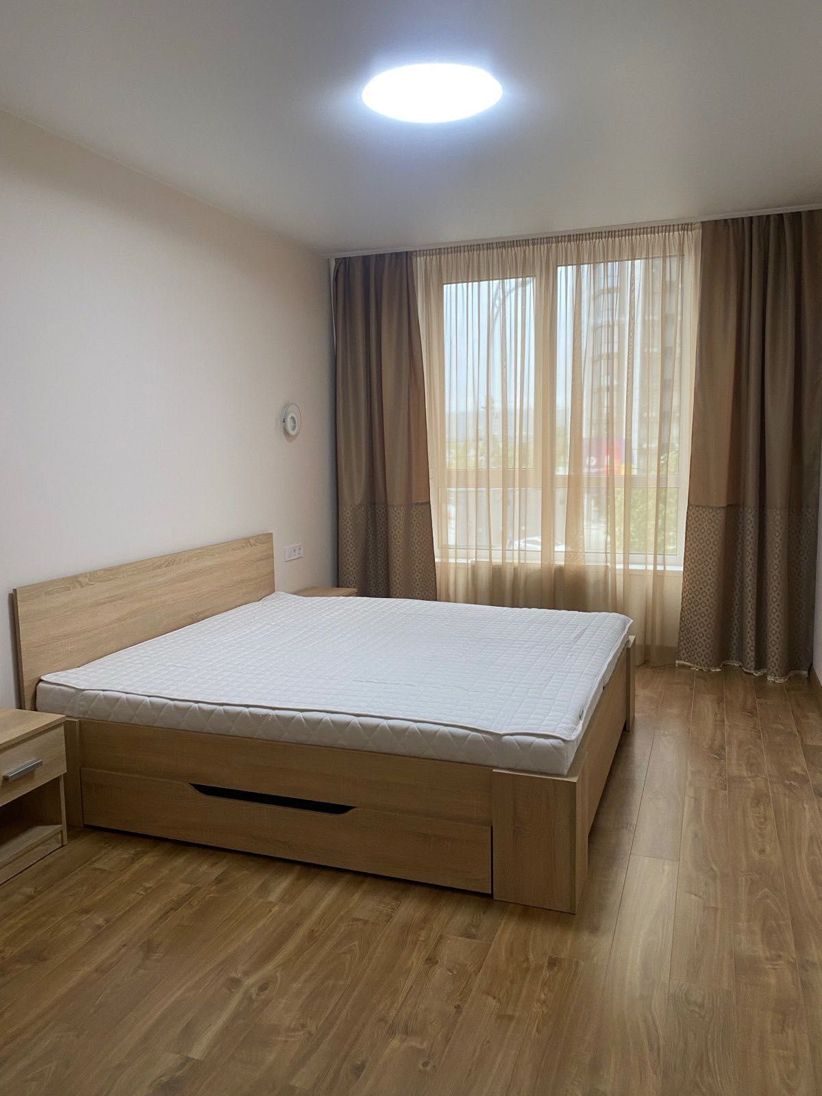 2-комнатная квартира в жилом комплексе на набережной Днепра