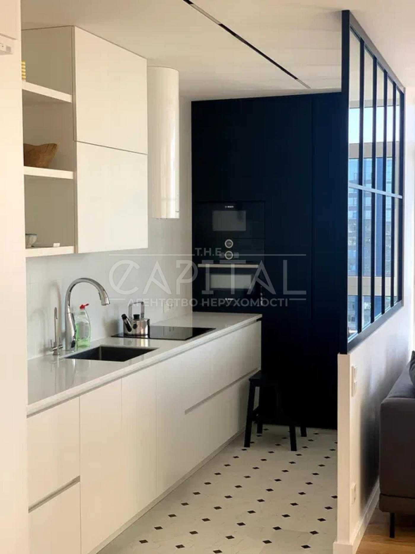Modern 91m² Apartment with Designer Interior
