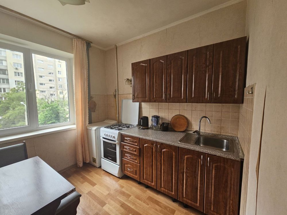 1-Bedroom Apartment near Heroiv Dnipra Metro, Fully Furnished
