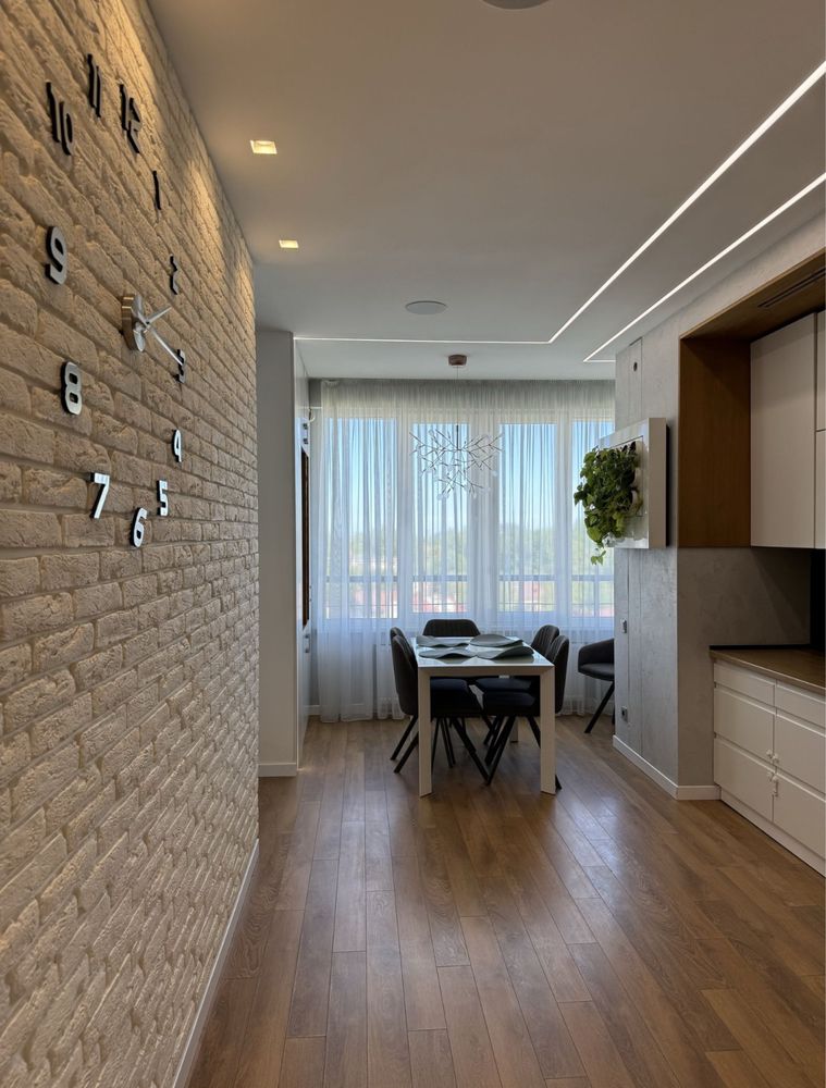 Stylish 1-Bedroom Apartment in Avalon Garden Complex