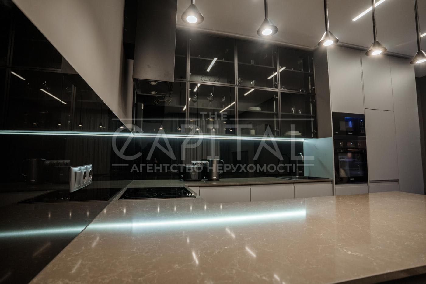 Стильная 2-комнатная квартира с уникальным дизайном в Jack House, Печерск