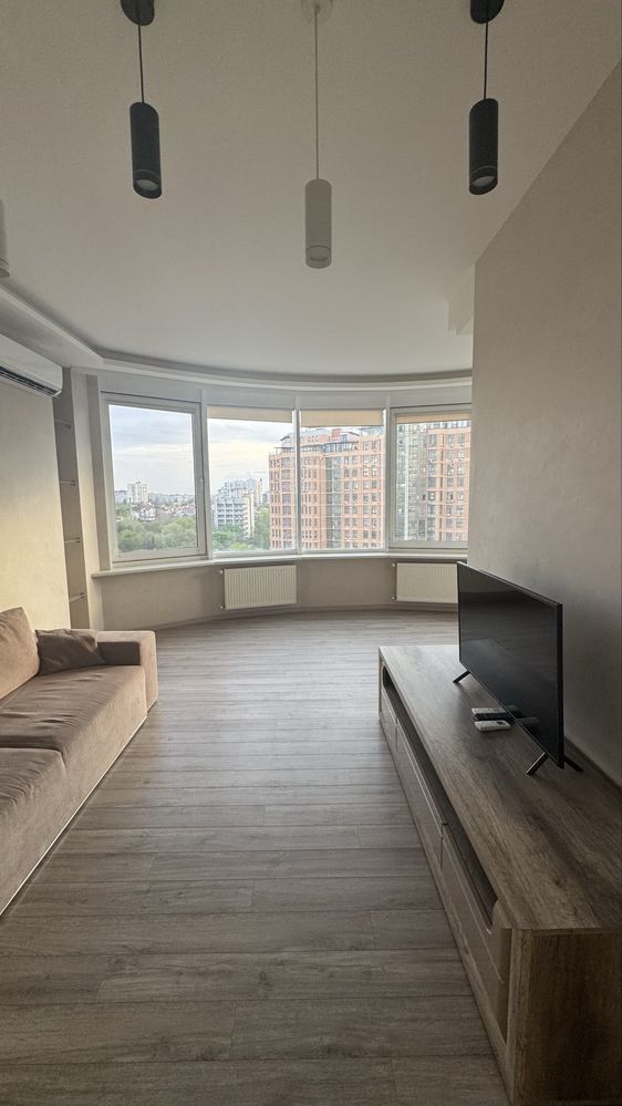 3-Bedroom Apartment in ЖК Пальмира, Генуэзская Street