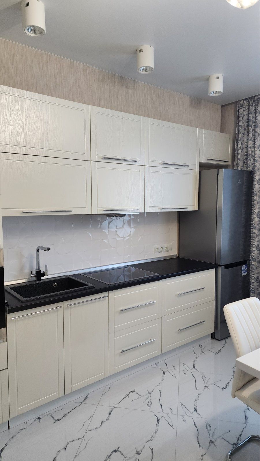 1-bedroom apartment in Arkadia, 26 Pearl, near Silpo, walking distance to sea