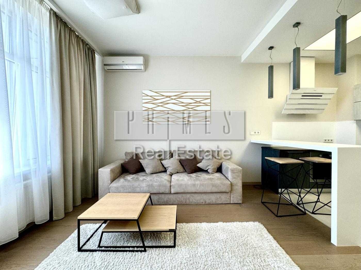 Modern 2-Room Apartment in Novopecherski Lipki Complex