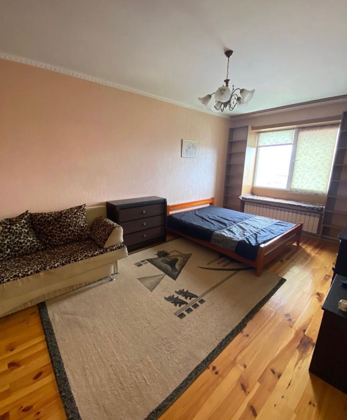 Modern 1-Bedroom Apartment in City Center