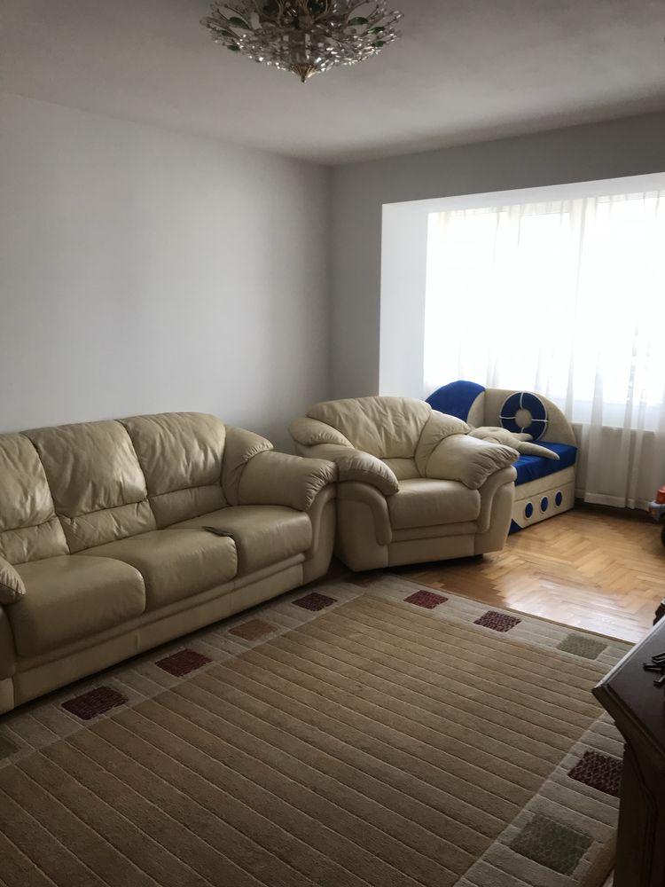 Long-term rental of 2 rooms in a 3-room apartment with individual heating and full furnishing