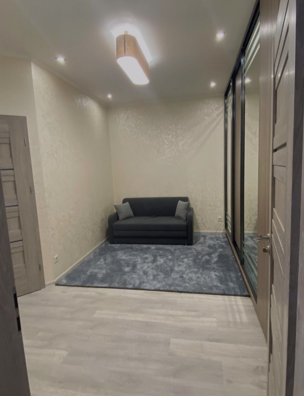 Studio Apartment in Mikhailovsky Gorodok Complex with Modern Furnishings