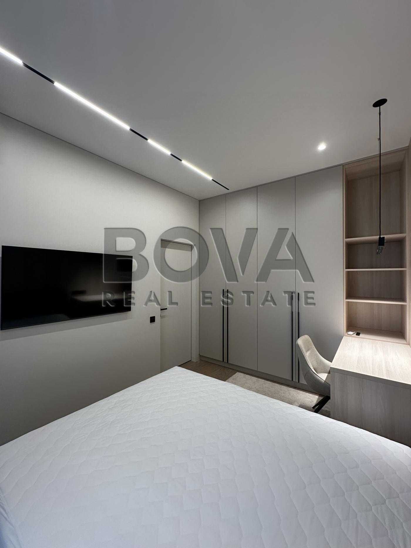 Exclusive 2-bedroom apartment in Crystal Park Tower, 65m2, premium location