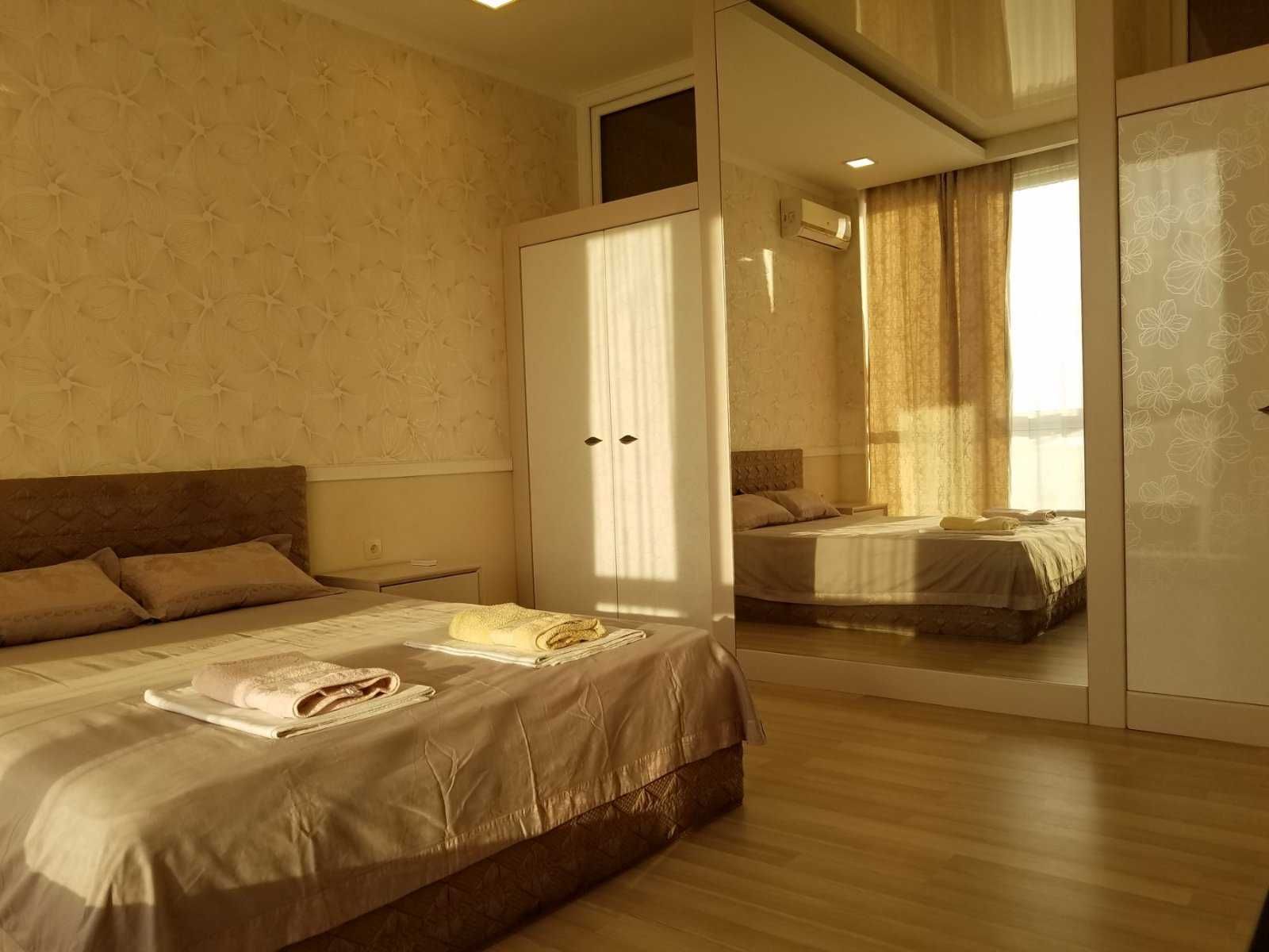 2-Bedroom Apartment near the Sea with Panoramic Windows