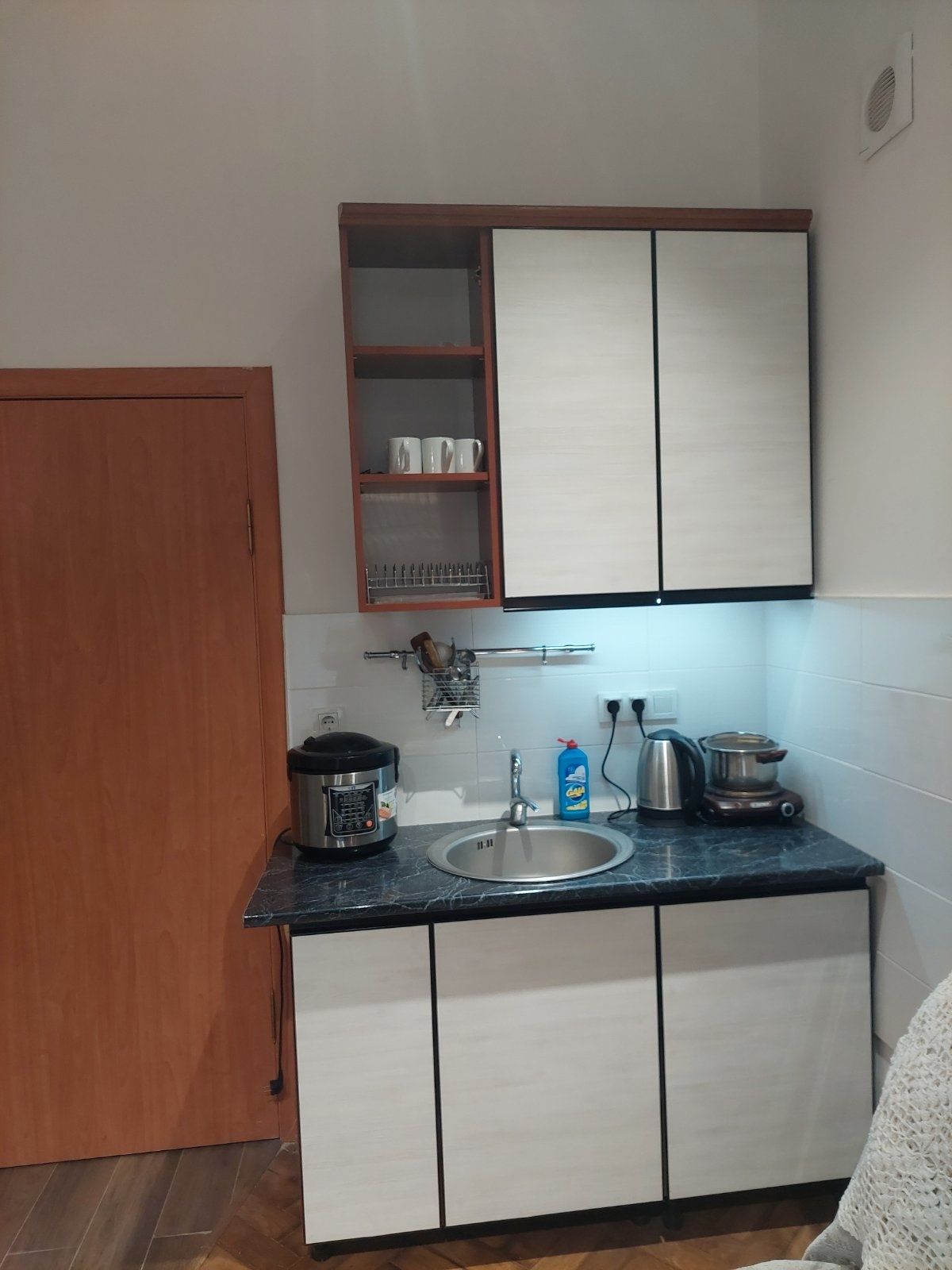 Compact City Center Studio with Individual Heating